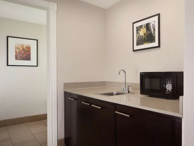 جناح بسرير كينج مع أريكة، Hilton Santa Cruz/Scotts Valley 7/7