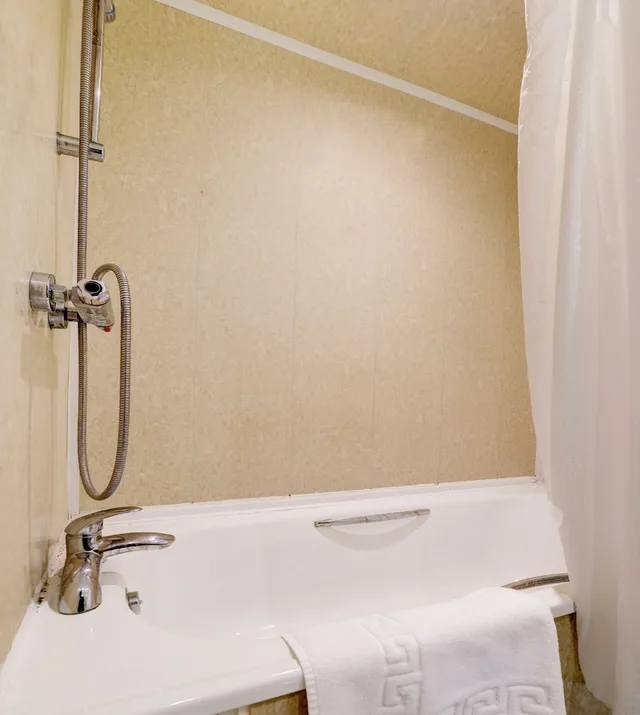 غرفة قياسية مزدوجة، OYO The Chiltern Hotel 8/9