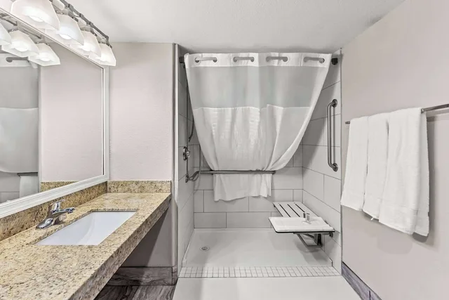 غرفة بسريرين كوين لذوي الإعاقة، Days Inn by Wyndham Buckeye 7/7