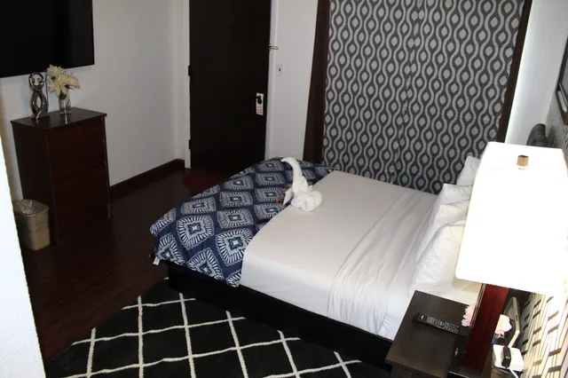 غرفة أساسية مفردة بسرير كوين، Arrowhead Motel 1/1