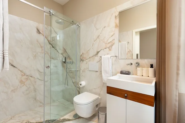 2 Bedrooms, Apartment, 1 Double and 3 Single Beds، RS Porto Historic Center 7/10