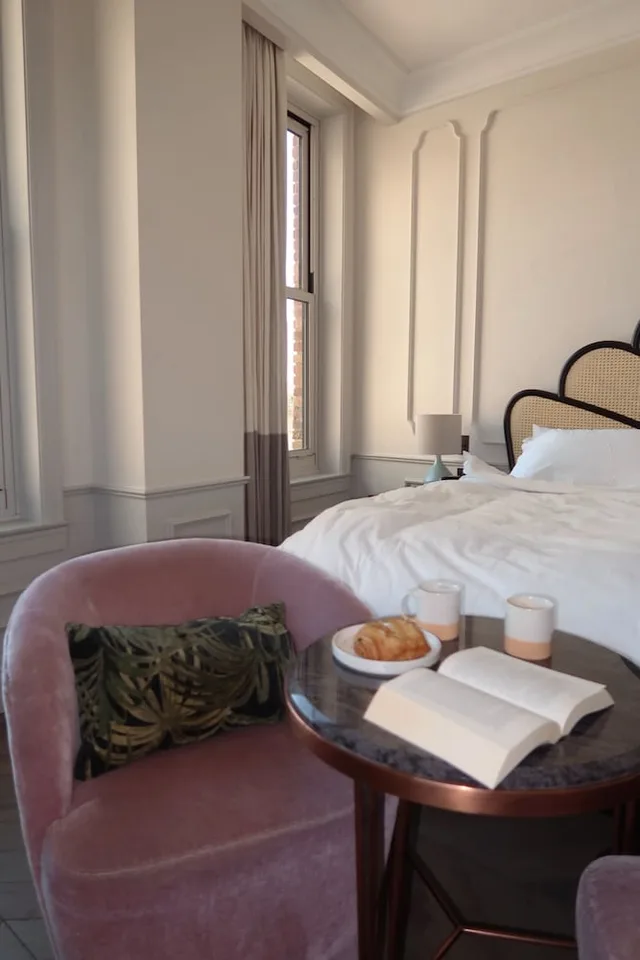 Biggy, King Bed، The Hoxton Downtown LA 3/8