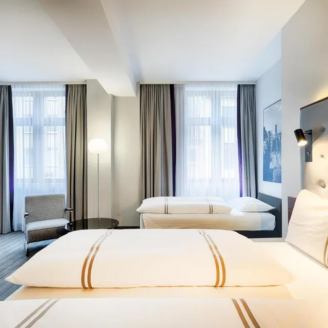 غرفة قياسية ثلاثية، Premier Inn Cologne City Mediapark Hotel 1/9
