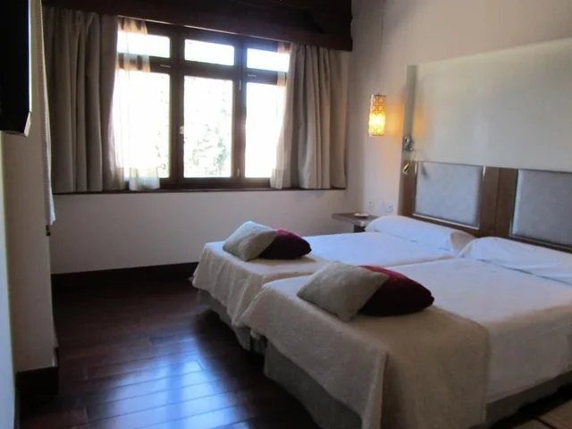 غرفة قياسية بثلاثة أسرّة، Parador De Granada 3/10
