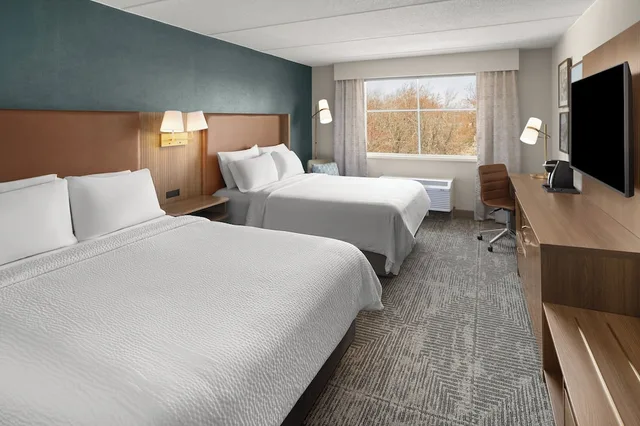 غرفة قياسية بسريرين كوين، Holiday Inn South Kingstown (Newport Area) 4/10