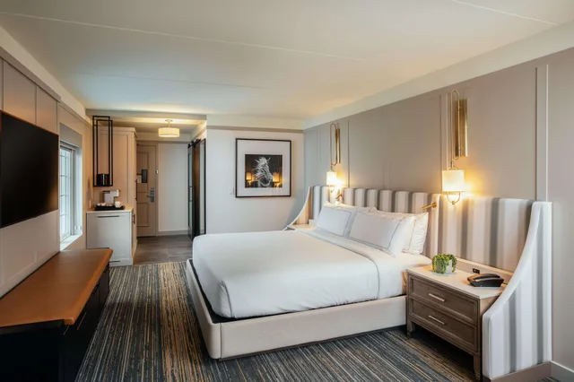 غرفة فاخرة بسرير مزدوج، Somerset Hills Hotel, Tapestry Collection by Hilton 1/1