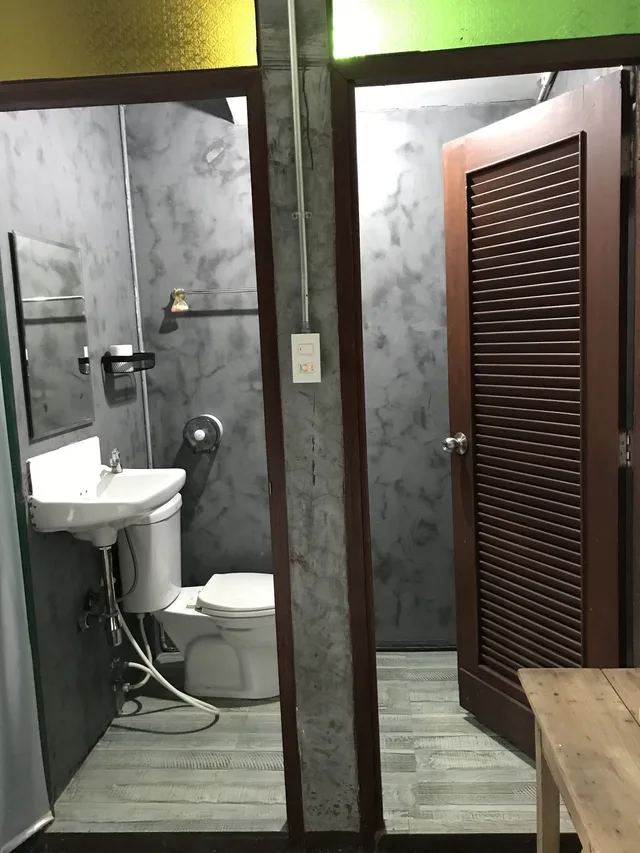 Room, Queen Bed, Private Bathroom, Balcony, Retro Lanna Hostel Chiangmai 4/4