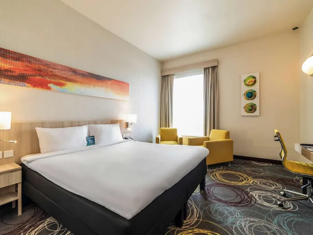 Standard, Double Bed, Ibis Styles Dragon Mart Dubai 5/10