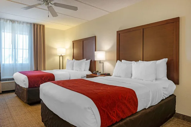 Room, 2 Queen Beds, Accessible, Comfort Inn Kissimmee Lake Buena Vista South 5/10