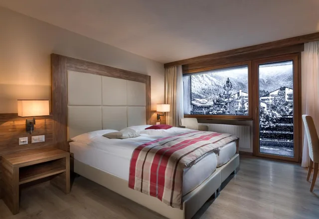 غرفة بسريرين منفصلين بإطلالة على الجبل، Ambassador Zermatt 2/7