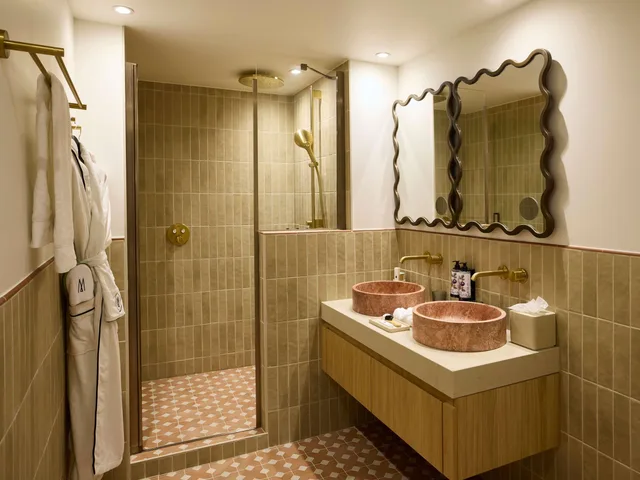 جناح جونيور بإطلالة على المسبح، Grand Hotel Roi Rene Aix - MGallery Collection 6/7