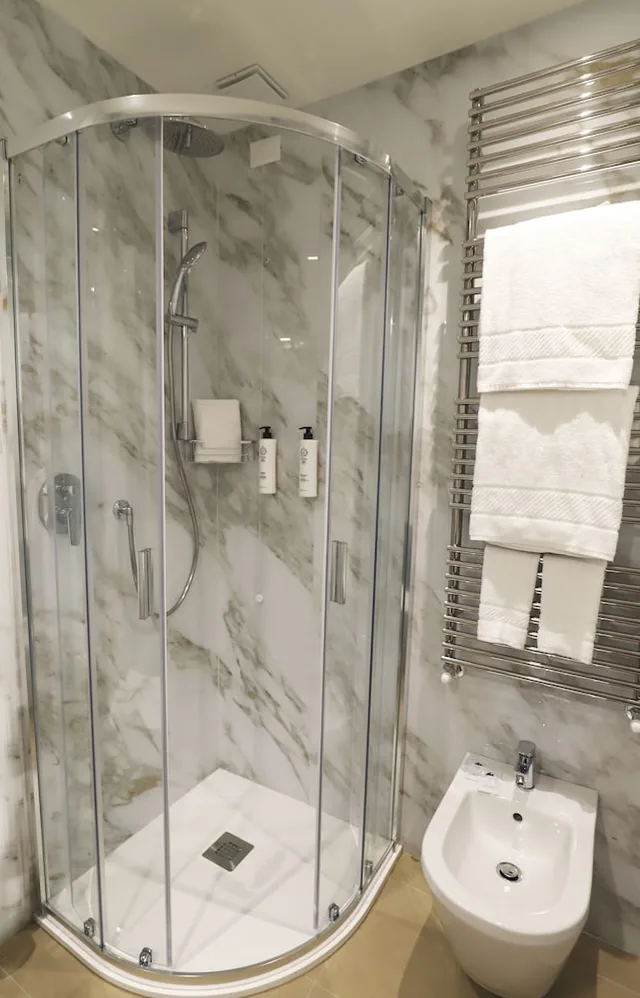 غرفة بسرير مزدوج بشرفة، Hotel Fonte Boiola 3/4