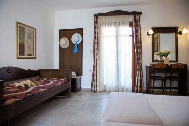 غرفة ثلاثية، Plaza Beach Hotel 2/3