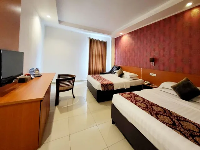 غرفة تنفيذية عائلية، Hotel Marilyn Serpong - Tangerang Selatan 2/2