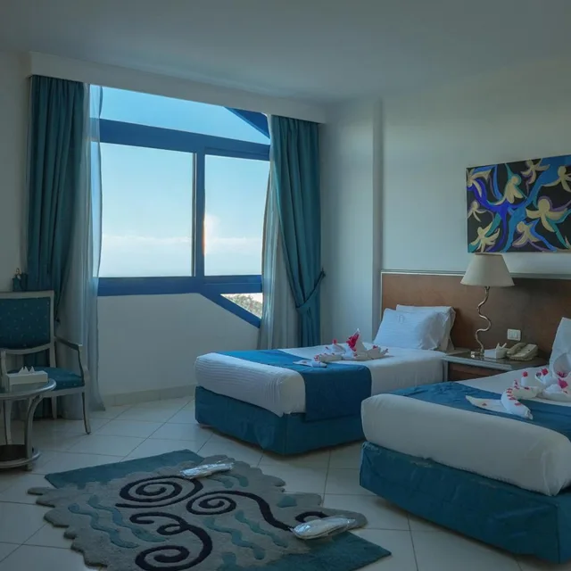 غرفة بسرير مزدوج أو سريرين منفصلين بإطلالة على البحر، Amarina Star Resort & Aqua Park 6/10