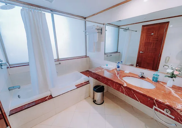 جناح حصري بسرير كينج بغرفة نوم واحدة، THE PENINSULA CHITTAGONG 2/2