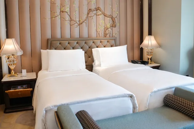 Hollywood, Deluxe, Twin Beds، Wanda Reign Wuhan 2/5