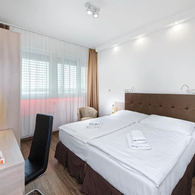 Deluxe, Double or Twin Bed, Pool Access، Hotel Aura Design & Garden Pool 3/10