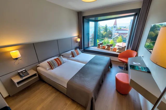 غرفة كلاسيكية، Lake Geneva Hotel 1/2