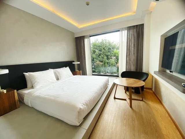 استوديو مريح بسرير كوين، R2 Hotel Chiangmai 1/5