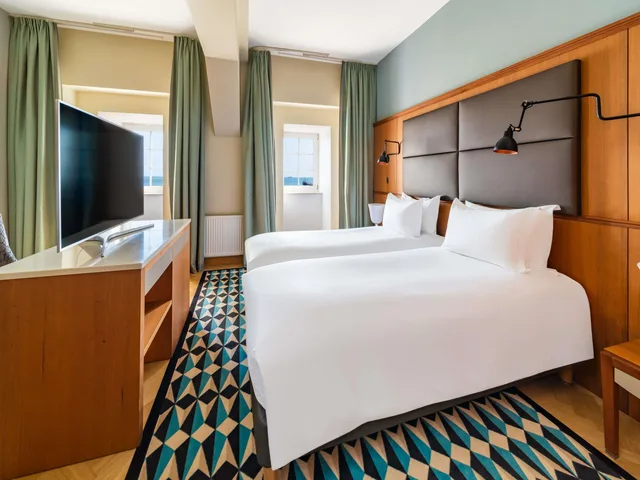 Luxury, Twin Beds, Sea Side, No Balcony، Sofitel Grand Sopot 2/9