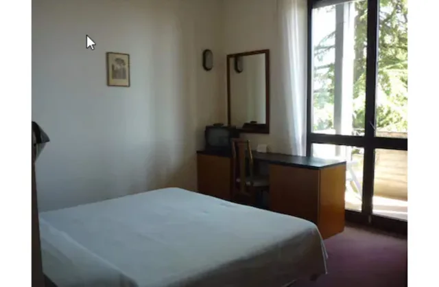 غرفة ثلاثية بسرير مزدوج وسرير فردي، Hotel Montecarlo 1/4