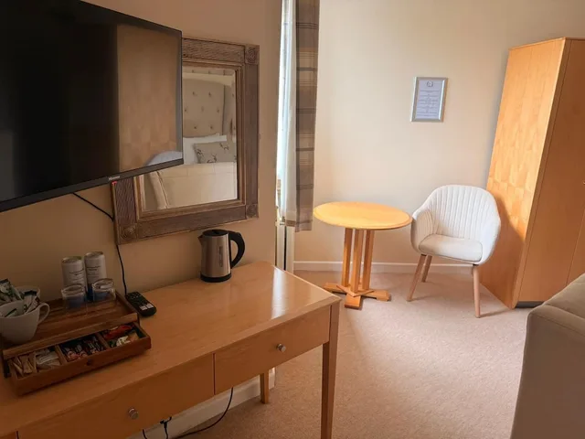 غرفة كلاسيكية بسرير كينج، Burlton Inn 7/8