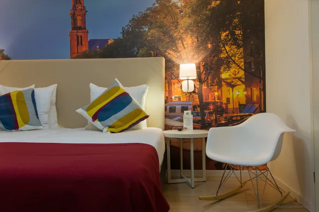 Economy, Triple, 3 Beds, No Window، France Hotel Amsterdam 9/10