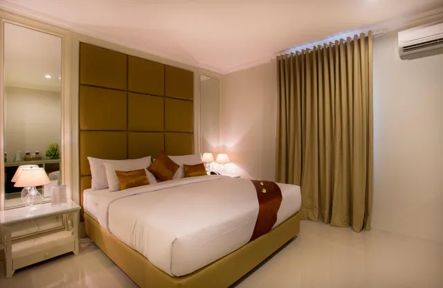 غرفة ديلوكس بسرير مزدوج بشرفة، Amalfi Seminyak 1/10