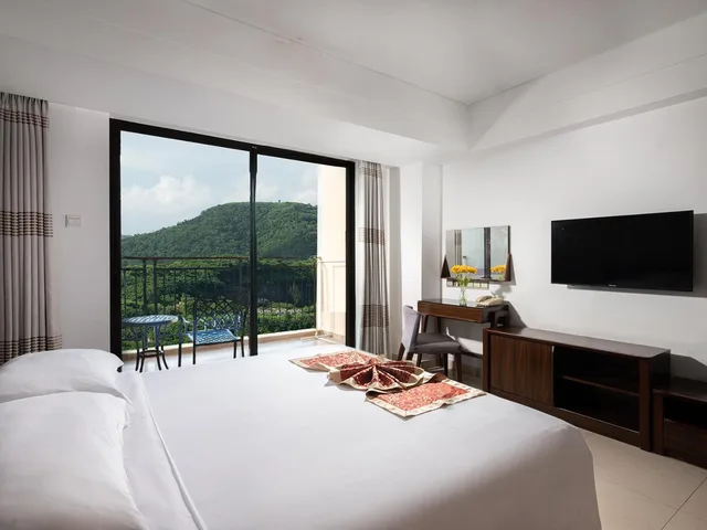 غرفة ديلوكس بإطلالة على المدينة، Barry Boutique Seaview Hotel Sanya 4/6