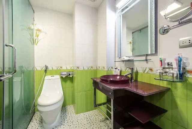 Standard, Queen Bed, A25 Hotel Phan Chu Trinh 6/7
