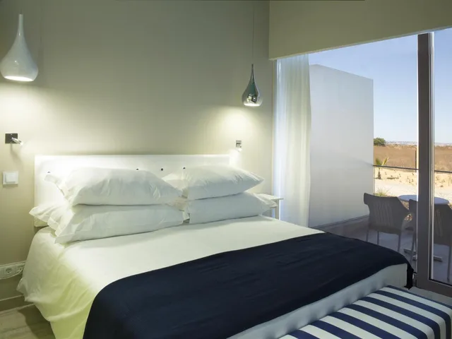 جناح ثلاثي، Pestana Alvor South Beach 4/7