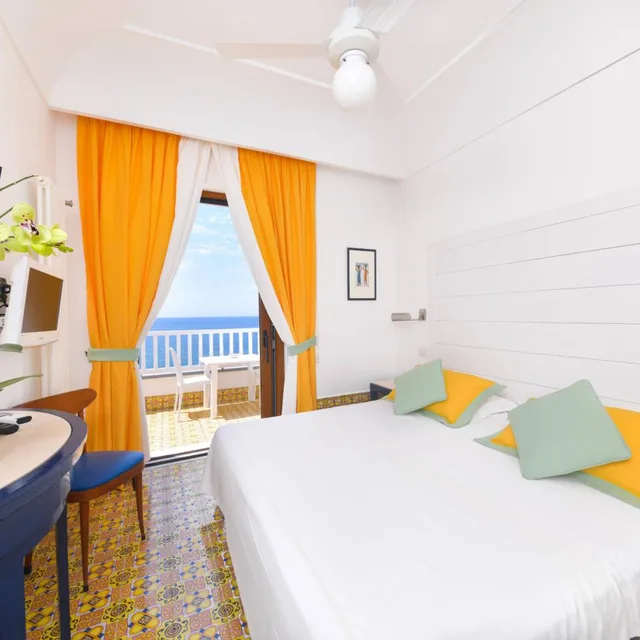غرفة قياسية بسرير مزدوج أو سريرين منفصلين، Casa Celestino 1/8