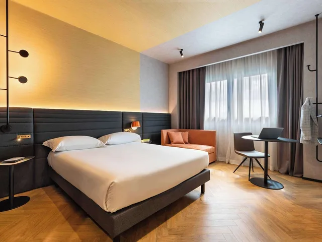 غرفة قياسية بسرير كينج، NOVOTEL CASERTA SUD 7/10