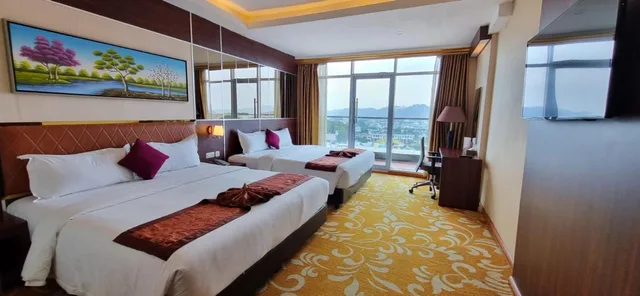 جناح غراند جونيور، Batam City Hotel 4/6