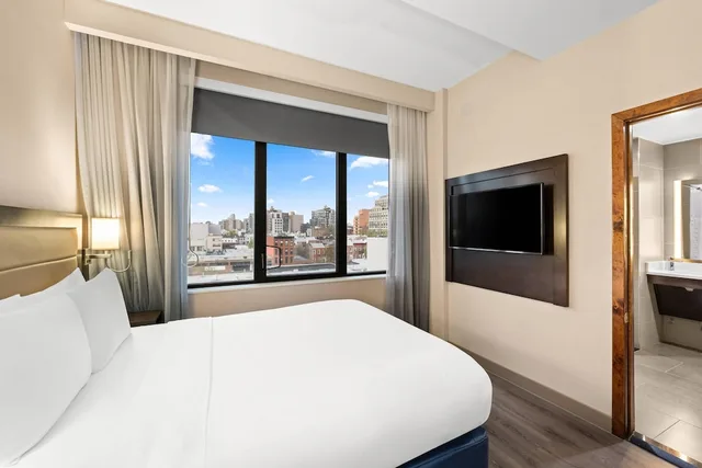 Upgrade, Efficiency, Queen Bed, Accessible، Comfort Inn Prospect Park-Brooklyn 1/8