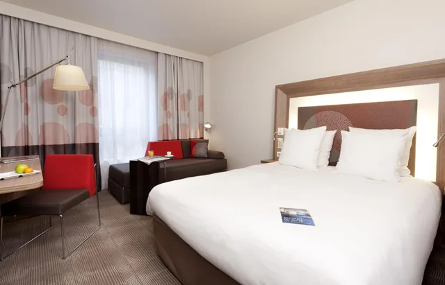 غرفة سوبيريور بسرير كوين مع أريكة، Novotel Paris La Defense Esplanade 5/10