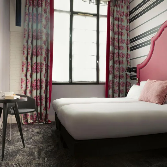 غرفة سوبيريور بسرير كينج، Hotel Fabric 2/5