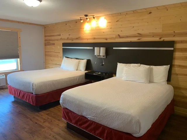 غرفة بسريرين كوين مع أريكة، Americas Best Value Inn-Wall 3/10