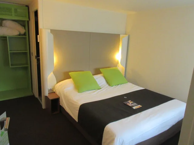 Next Generation, Double Bed، CAMPANILE BAYEUX 5/10