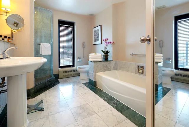 جناح بإطلالة، INTERCONTINENTAL MONTREAL 1/1