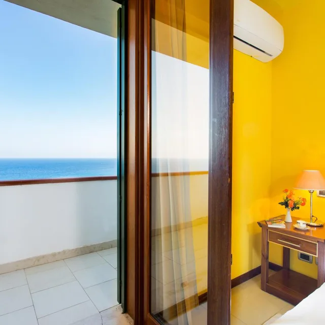 غرفة عائلية بإطلالة على البحر، Hotel Santa Lucia 8/8