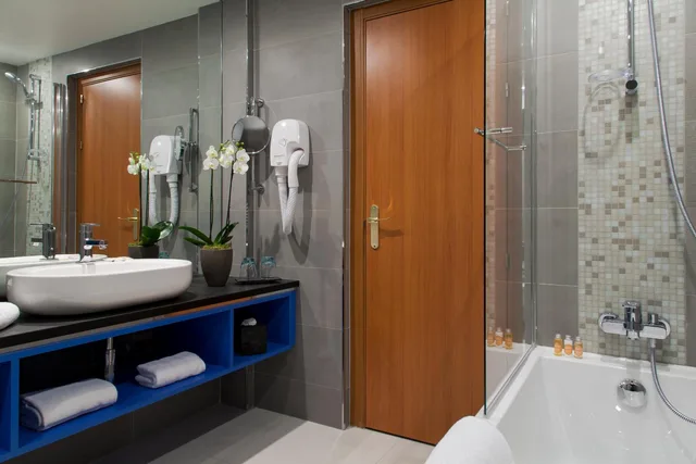غرفة رباعية بغرفتين، Timhotel Opera Blanche Fontaine 7/10