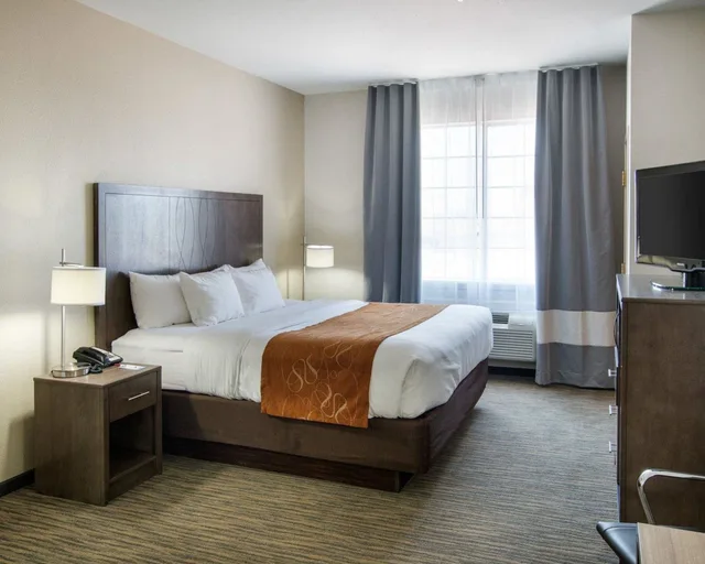 جناح، Comfort Suites San Angelo 1/4