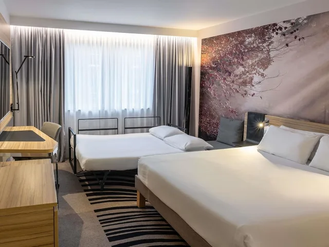 غرفة قياسية بسرير مزدوج مع أريكة، NOVOTEL EDINBURGH CENTRE 3/10