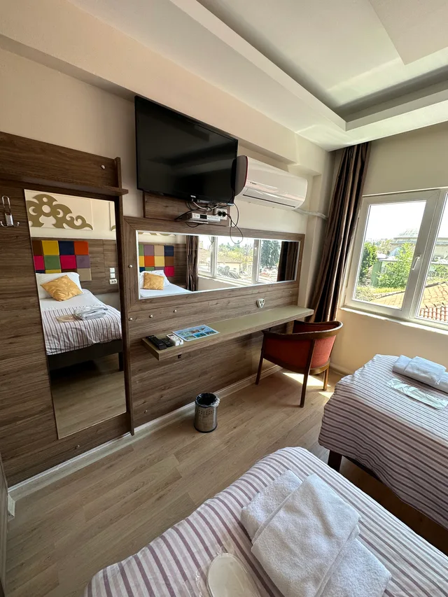 Room, Twin Beds, Twenty Hotel 10/10