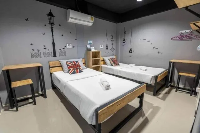 غرفة ثلاثية بسرير كوين وسرير فردي، La Belle Nuit House 2/2