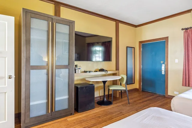 غرفة بسريرين كوين، Inn Marin and Suites, an Ascend Collection Hotel 4/10