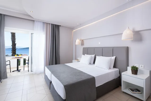 جناح جونيور بإطلالة على البحر، Alexandros Palace Hotel and Suites 5/10