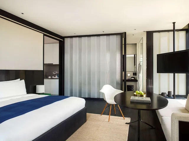 شقة، Upper House Shanghai 1/3